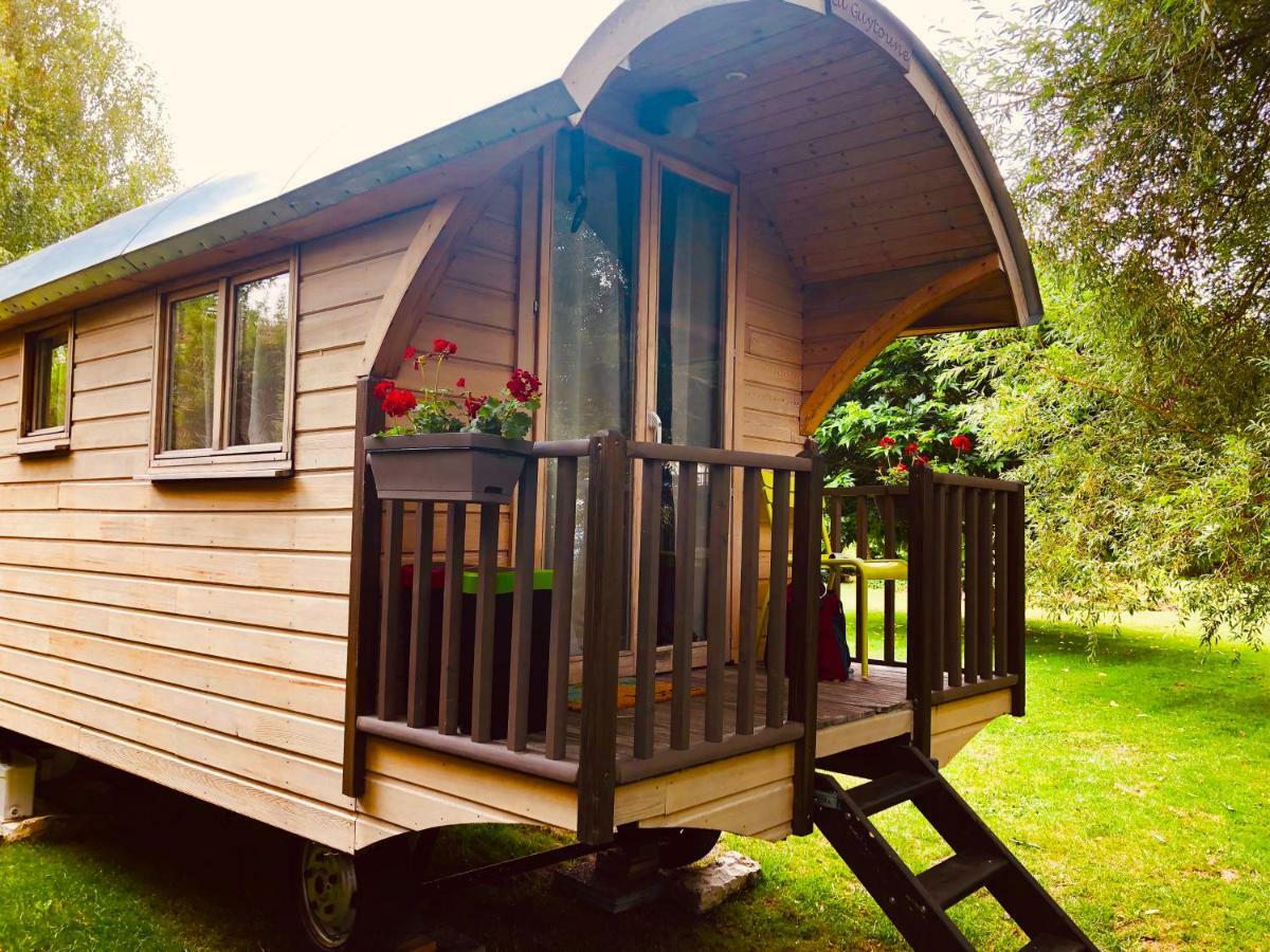 Millygite Chalet-On-Wheels By The River Εξωτερικό φωτογραφία